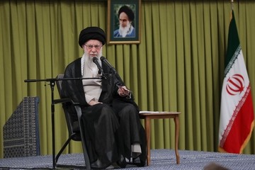 النص الكامل لكلمة الإمام الخامنئي في لقاء مع تلامذة المدارس وطلاب والجامعات